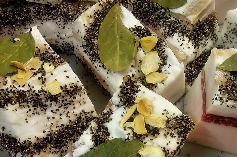 Sūdyti kiaulienos "Grafų" lašiniai, aukščiausia rūšis