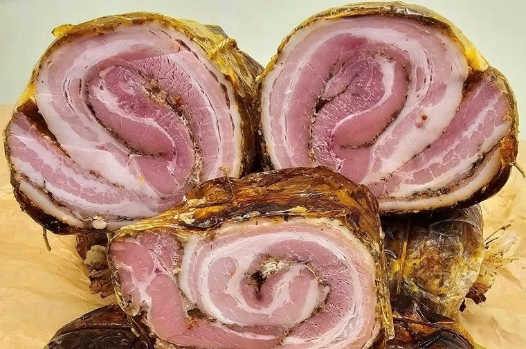 Keptas kiaulienos "Šoninės" vyniotinis, aukščiausia rūšis